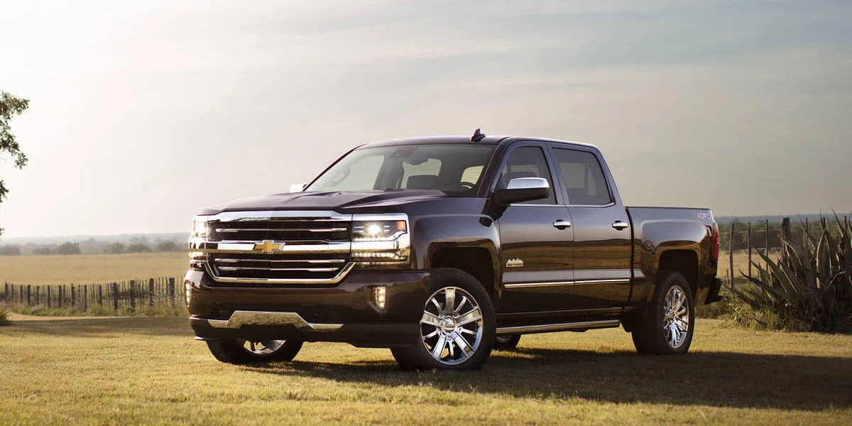 Chevrolet Silverado - ТОП-10 самых популярных автомобилей
