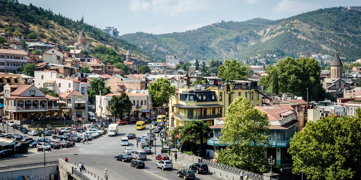 Тбилиси Куда съездить на майские праздники