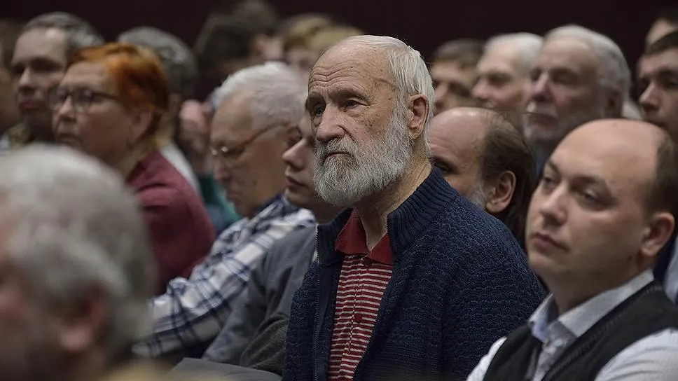 Социальные пенсии выше прожиточного минимума всего на 600 рублей Повышение социальных пенсий