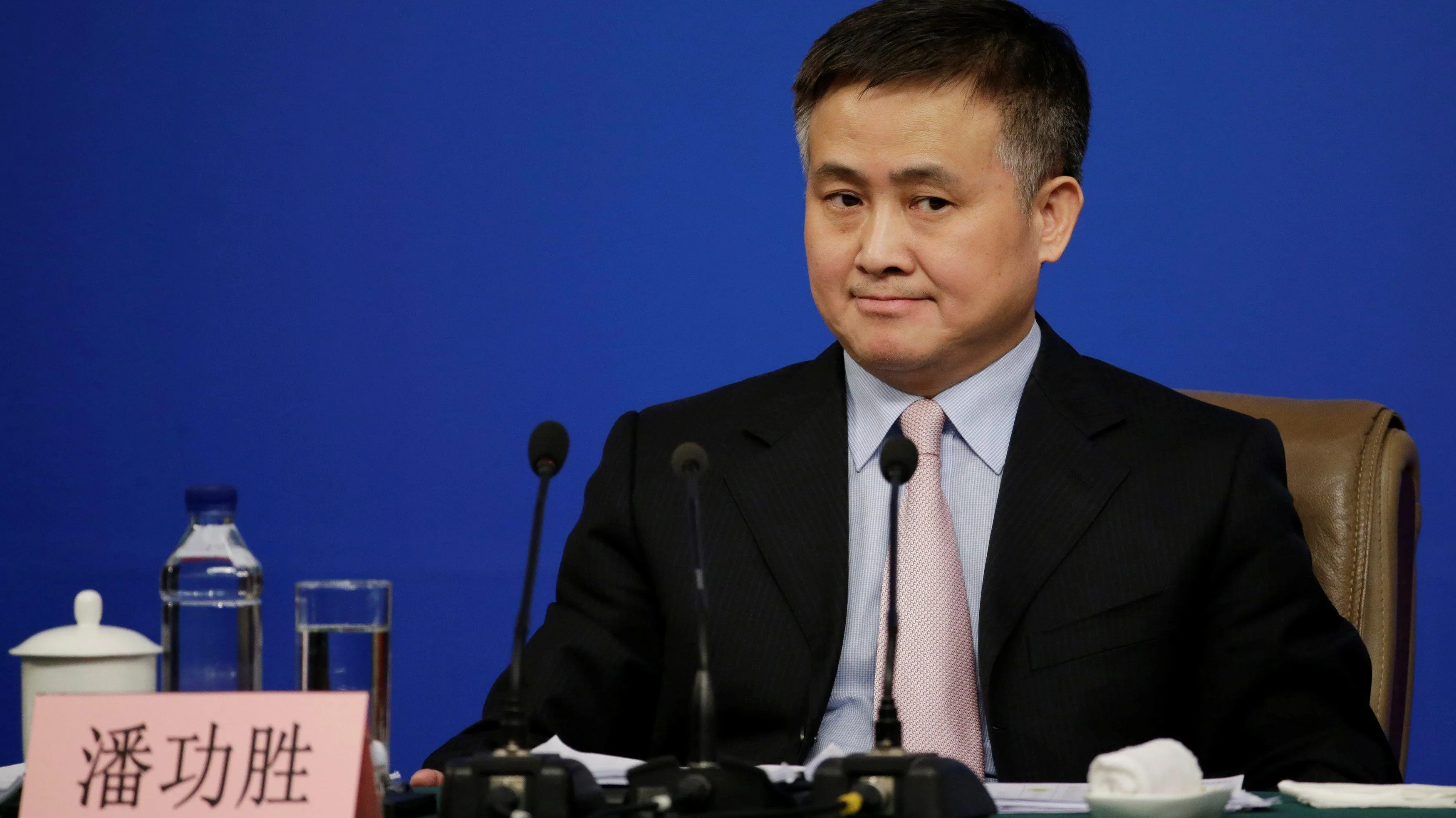 Биткоин упал до минимального значения декабря