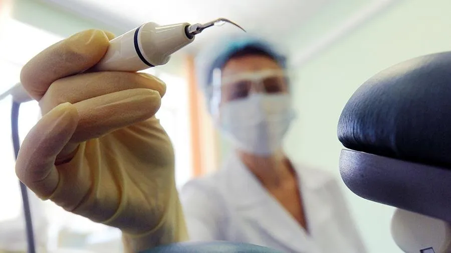 К бесплатному лечению не относится эстетическая стоматология Бесплатное лечение в частной стоматологии по ОМС