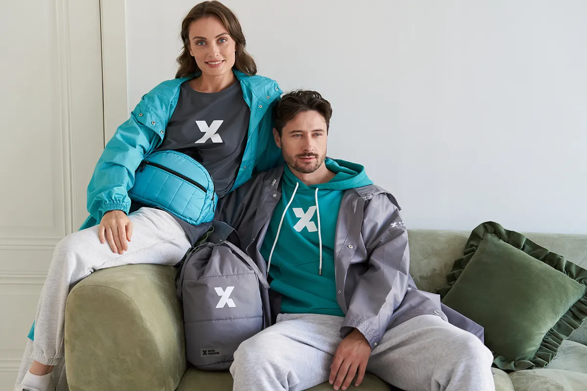 Новая коллекция мерча банка