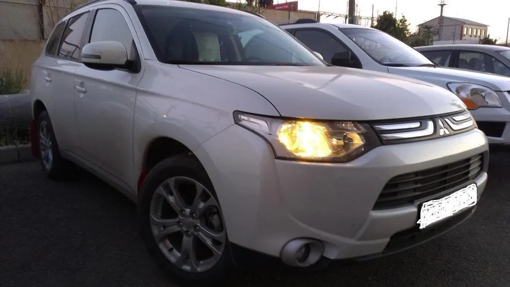 Mitsubishi Outlander с пробегом в России