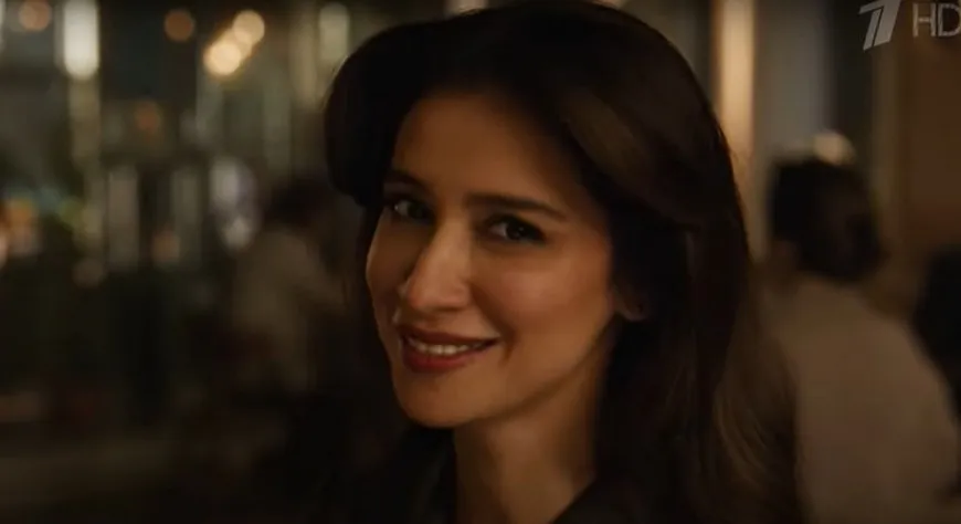 Равшана Куркова в рекламе СберБанка «Оплата улыбкой», кадр из видео