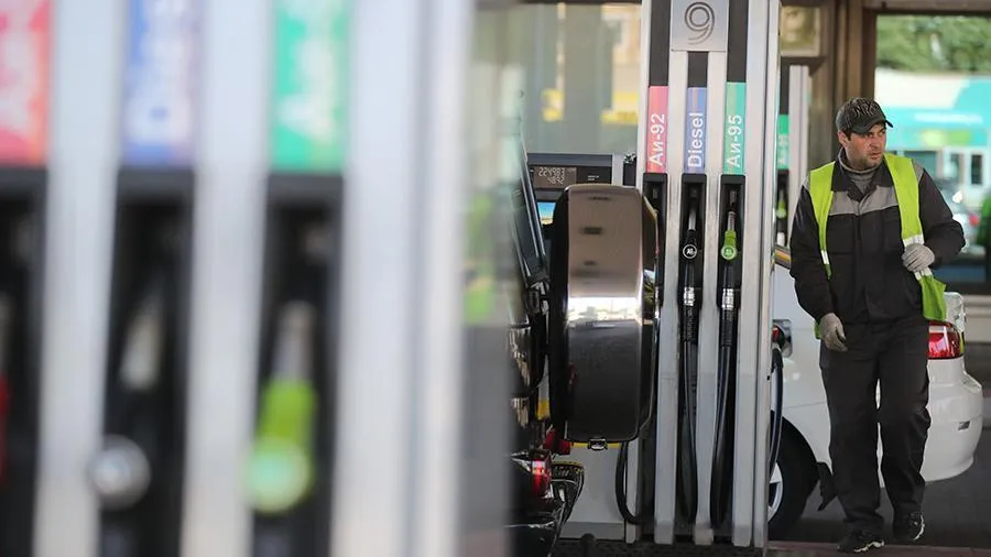 Правительство и нефтяники не будут продлевать договор о сдерживании цен на бензин