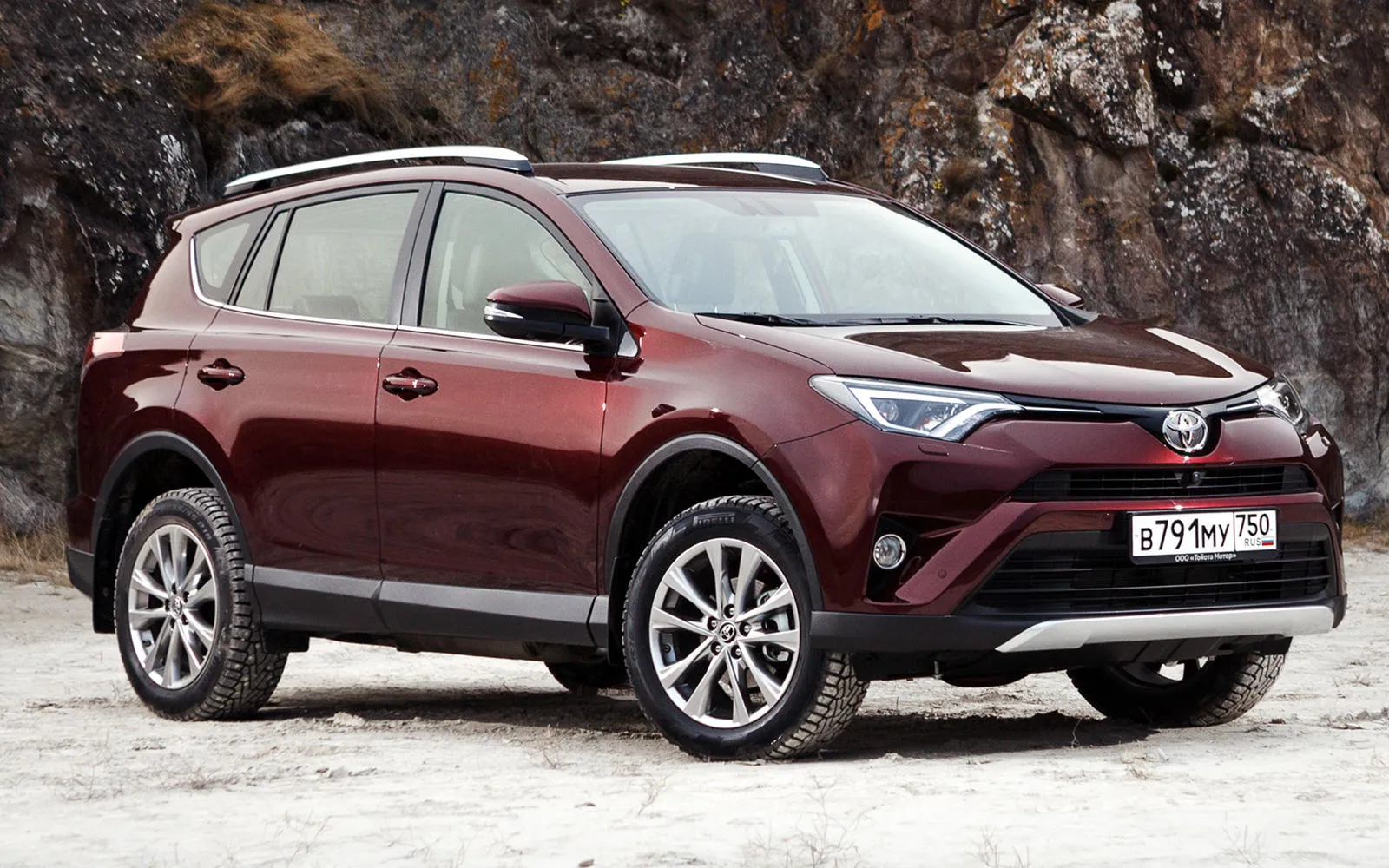 Toyota RAV4 с пробегом в России