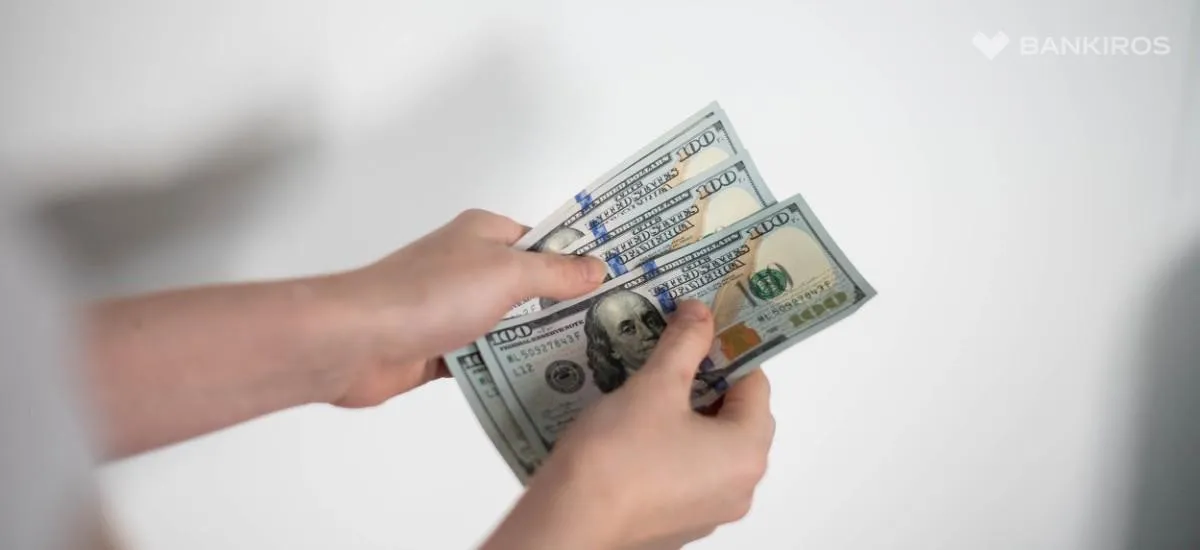 Доллар по 105: совсем скоро рубль начнет падать