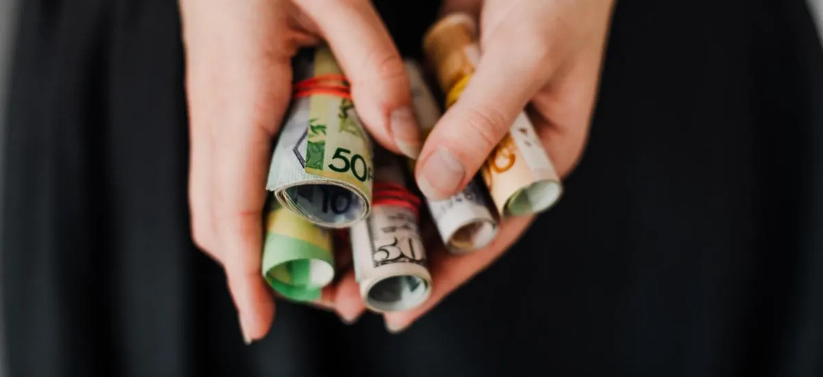 Прогноз до конца месяца: сдвинется ли доллар с текущих позиций?