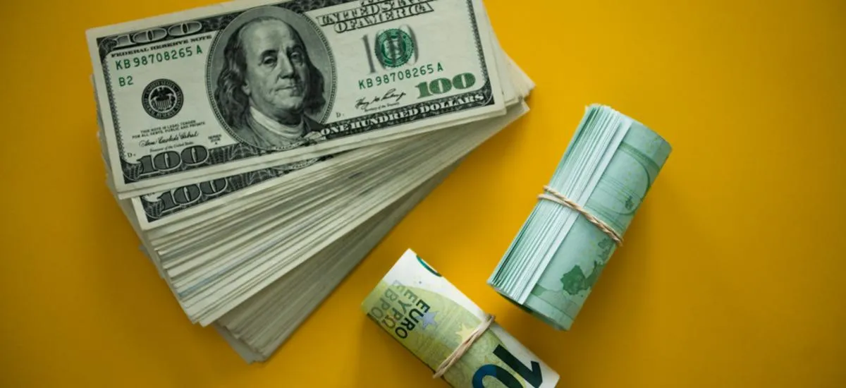 Так и не дойдет до 100: аналитик назвал предел роста курса доллара до конца года