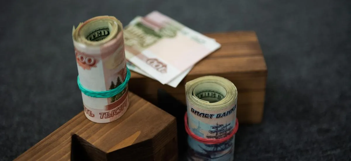 Стало известно, на сколько вырастут пенсии в России после Нового года