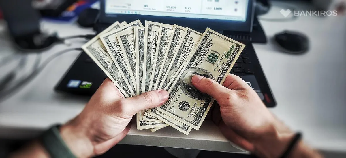 Прогноз доллара на лето и конец года: когда закончится рост рубля?