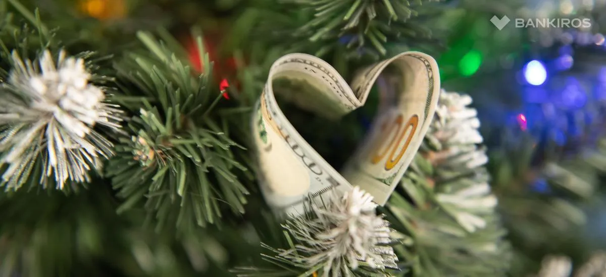 Доллар взлетит, а зарплаты вырастут: сбудутся ли надежды россиян?