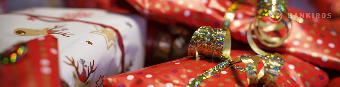 Что россияне купили к Новому году близким, и сколько это стоит