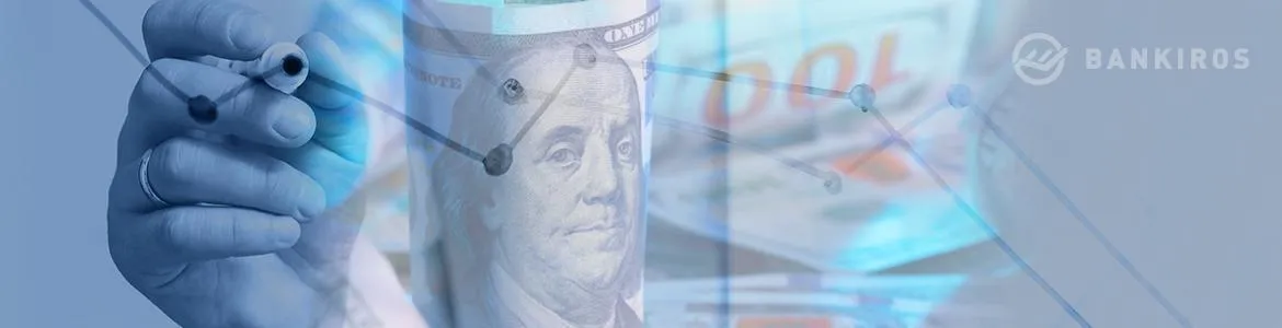 Россияне продают доллары: сколько будет стоить валюта в январе?