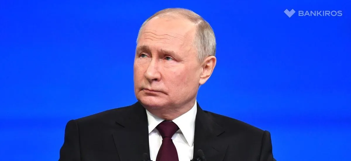 Отказ от доллара и стабилизация рубля: какие обещания дал Путин россиянам?