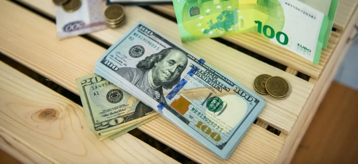 Опасная дата для рубля? Что произойдет с курсом доллара после 8 августа