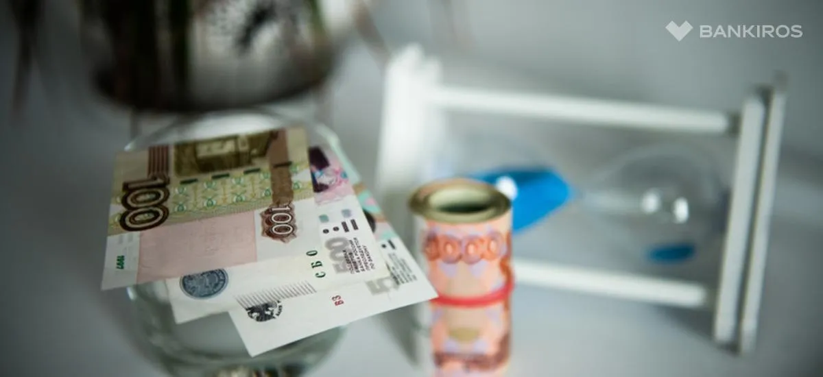 Приостановка трудового договора из-за мобилизации: что будет с зарплатой и пенсий работника?