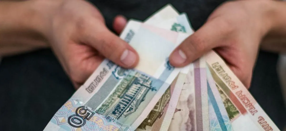 «До 90 рублей за доллар уже к марту»: аналитик рассказал, от чего будут зависеть курсы валют в ближайшие месяцы