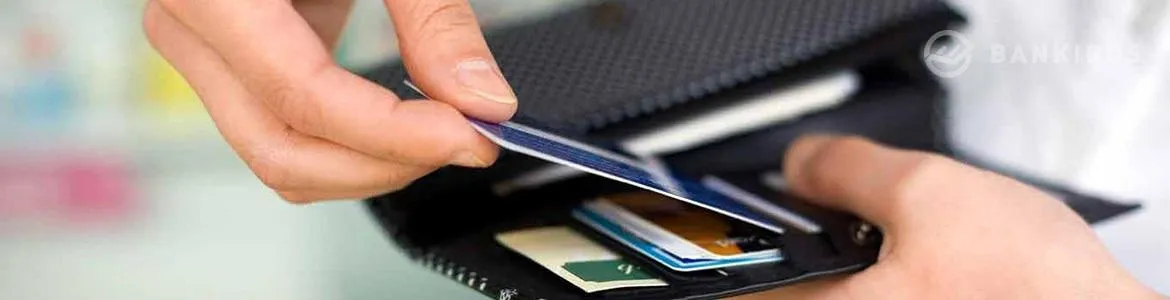 Апдейт в банках: повышенный кэшбек по «Халве» и дешевый кредит на авто