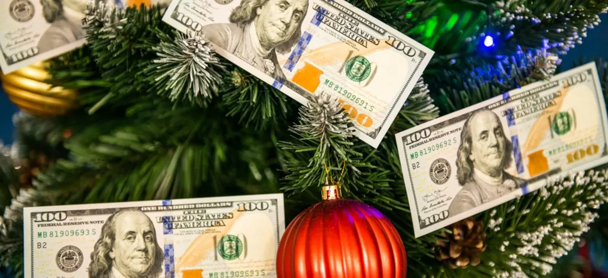 «Ралли Санта‑Клауса» на рынке: что произойдет с долларом в последние дни декабря