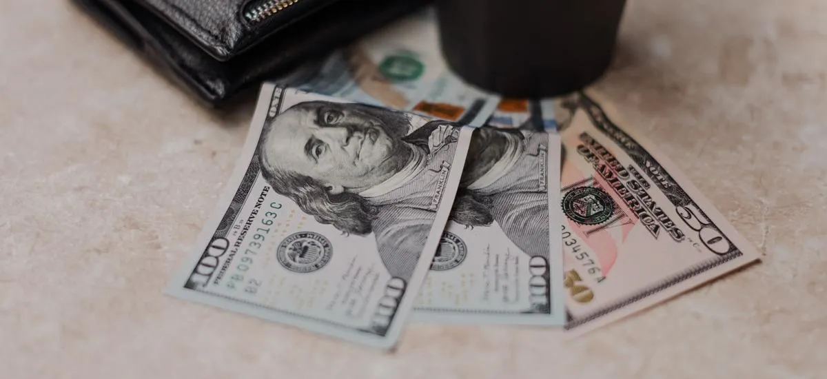 79 или 95 рублей за доллар? Эксперт озвучил валютный прогноз на конец весны