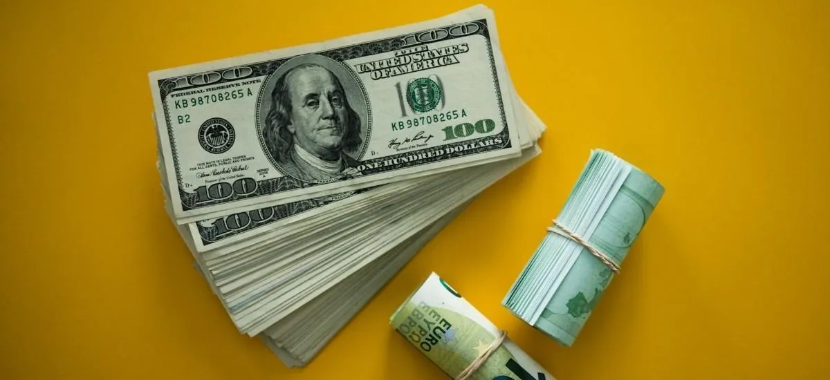 Доллар по 90 рублей: экономист назвал сроки нового роста курса