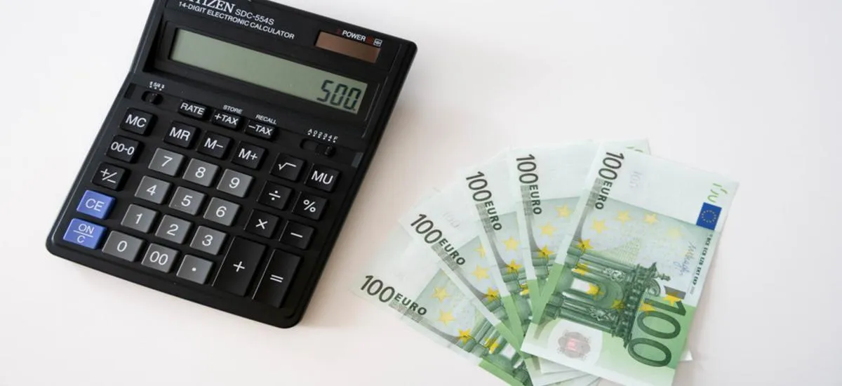 Почему евро рухнул ниже 90 и чего ждать от валюты к Новому году? Прогноз