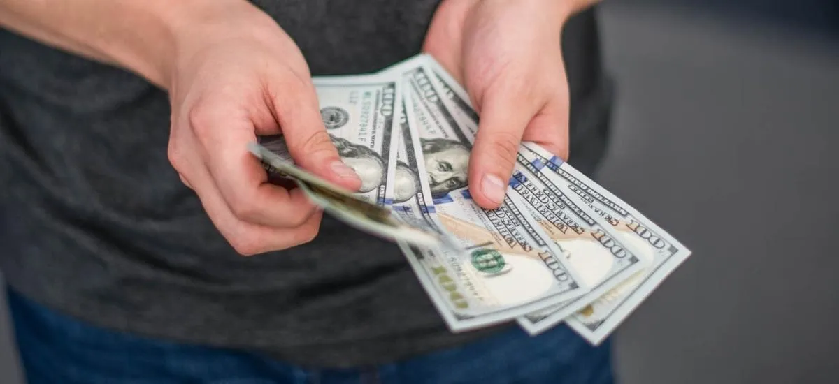 Что случится с долларом, евро и юанем до следующей пятницы: прогноз эксперта