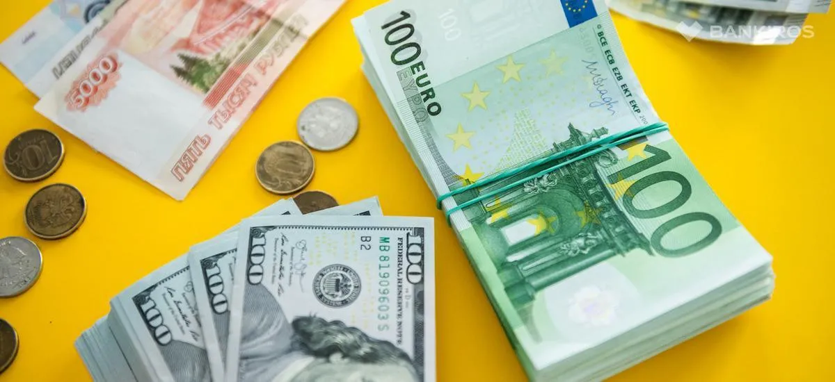 Прогноз курса валют: ждать ли скачков доллара и евро в конце марта?