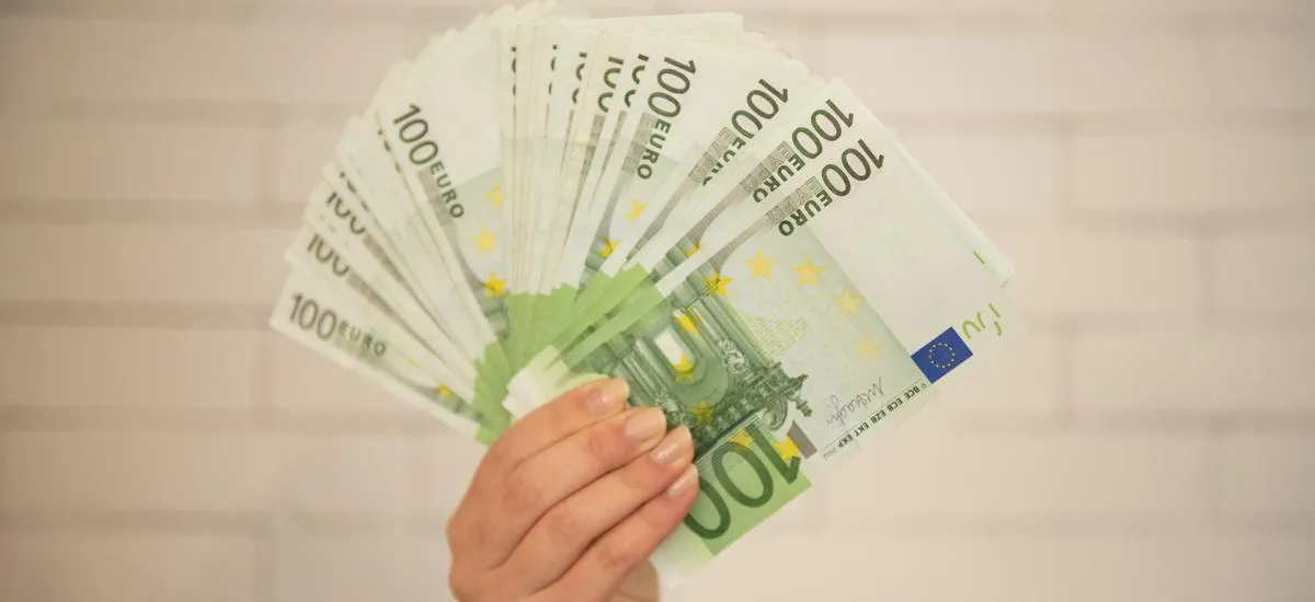 Курс евро рухнет до 80 рублей: эксперт рассказал, когда это случится