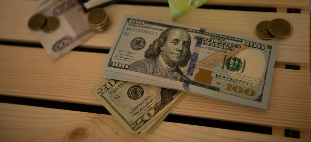 «Проклятие августа» сбудется в сентябре? Аналитик сообщил о взлете доллара выше 100
