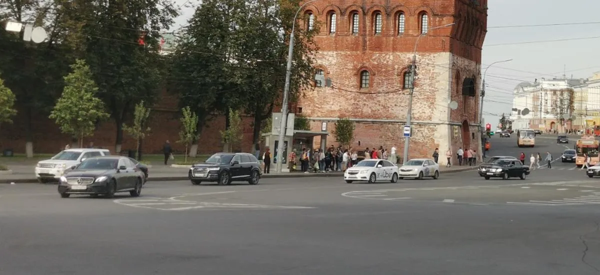 Какие новые законы и штрафы ждут российских автомобилистов осенью 2025 года