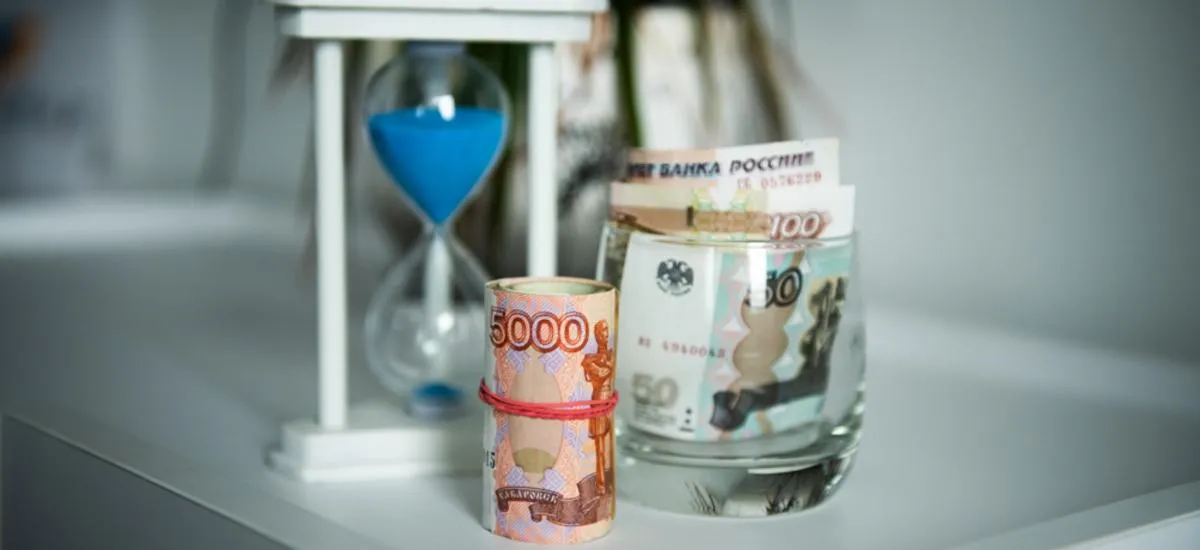 Зафиксировать доход: как выбрать вклад при снижении ставки