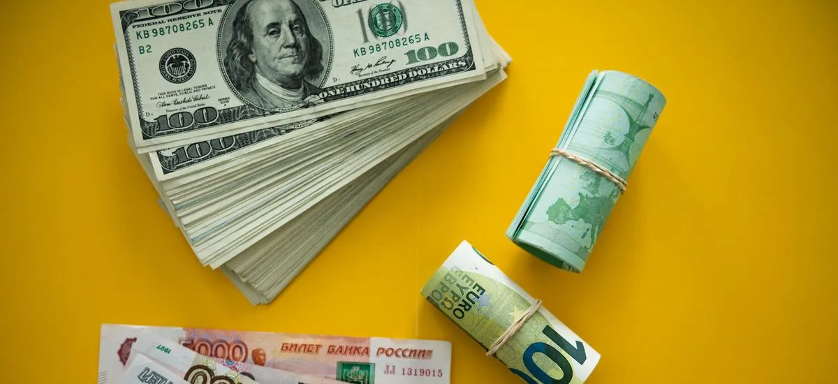 Аналитик рассказал, что ждет курс доллара после неожиданного провала