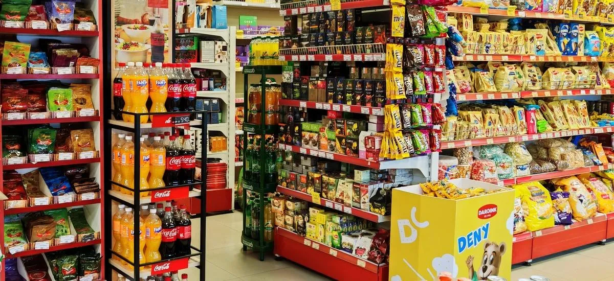 Эксперт сообщил, поможет ли закон против наценок снизить цены на продукты в РФ