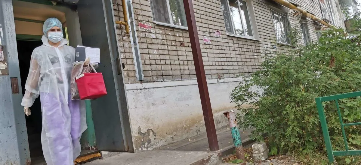 Кремль не допускает возможности иностранных вакцин в России